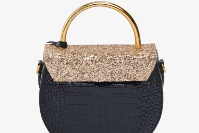 camelia. black
