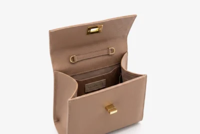 jacki micro metal.epsom nude