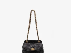 Vivienne.Black.1